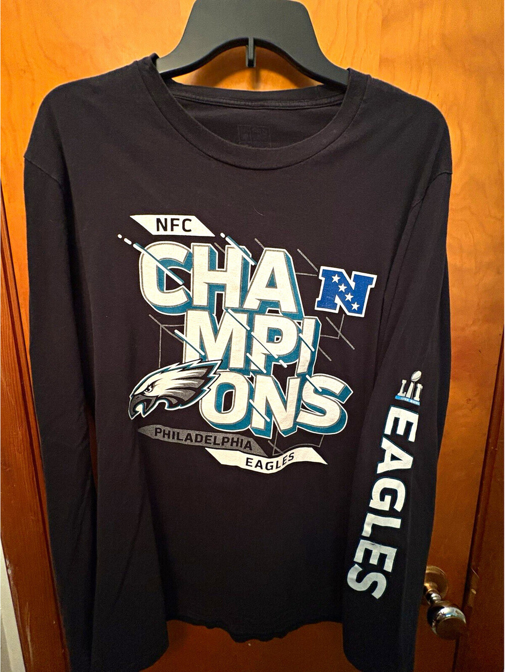 Philadelphia Eagles Super Bowl LII Champions Long Sleeve Shirt Men’s XL